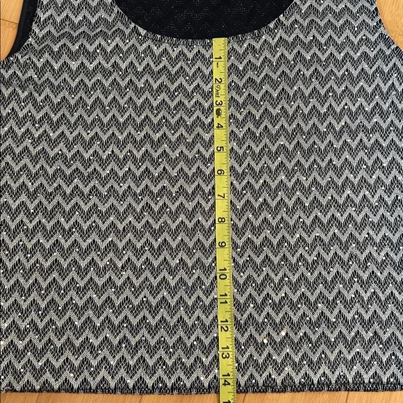 St John Navy Blue & Silver Sequin Sleeveless Top Women’s Large - Picture 10 of 11